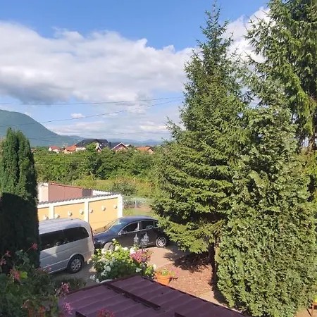 Villa Aj7 *